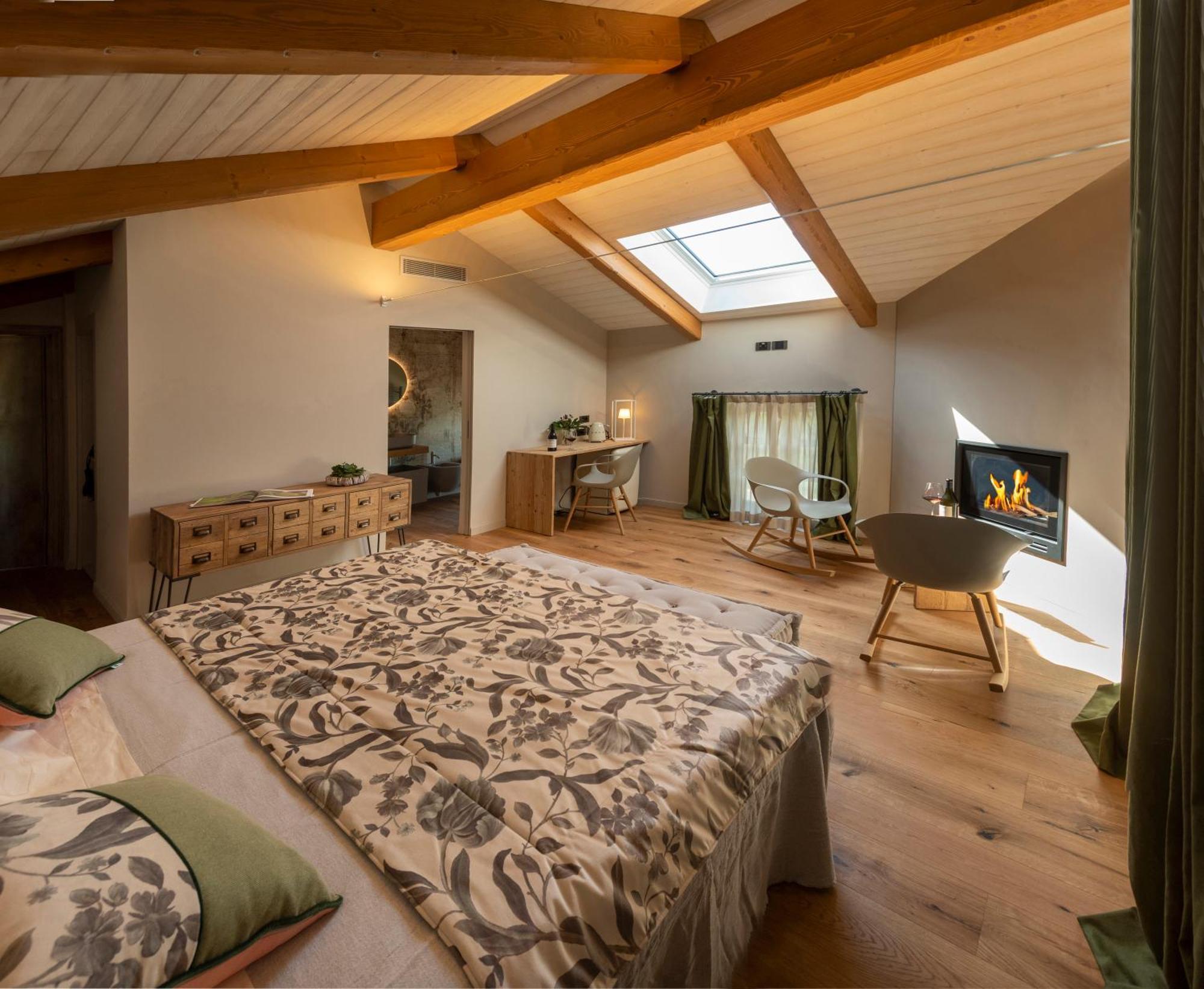Antica Dimora Dosio Bed & Breakfast Ла Мора Екстериор снимка